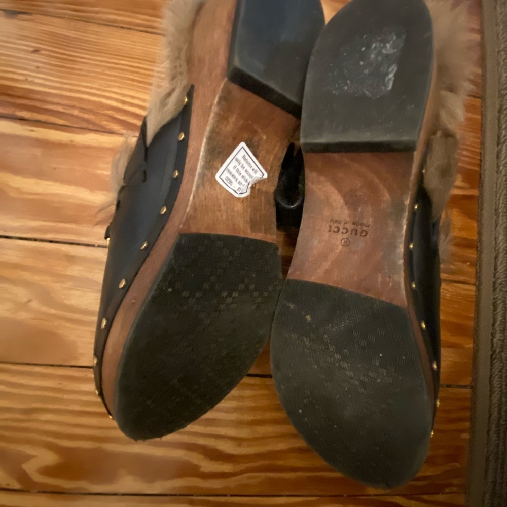 Gucci Black Mules with Gold Accents and Fur Trim - Picture 6 of 9